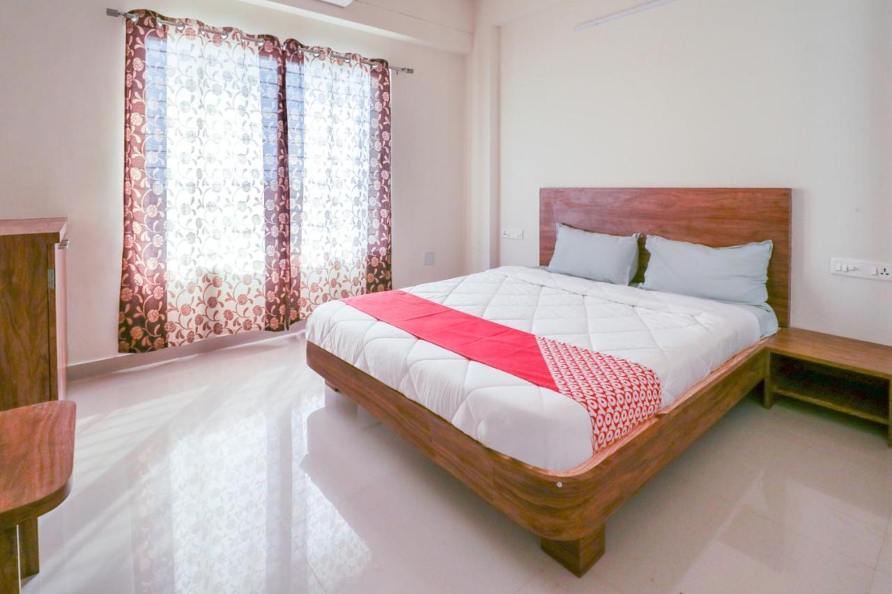Oyo 63903 Hotel Shree Ram Villa Dwārka Екстериор снимка